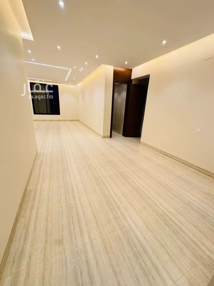 دور للبيع في شارع علي بن عبدالكافي, حي الرمال, مدينة الرياض, منطقة الرياض صورة 3