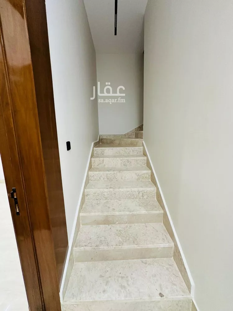 فيلا للبيع في شارع ناصر الرشيد, حي الرمال, مدينة الرياض, منطقة الرياض صورة 4