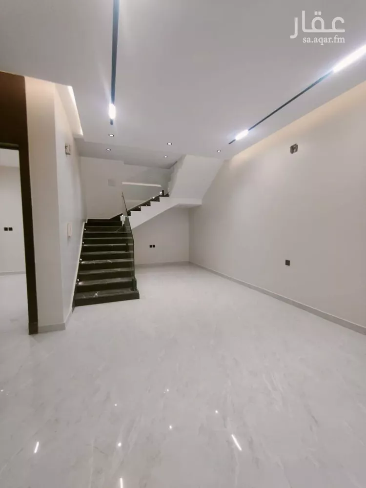دور للبيع في شارع رقم 385, حي المونسية, مدينة الرياض, منطقة الرياض 7