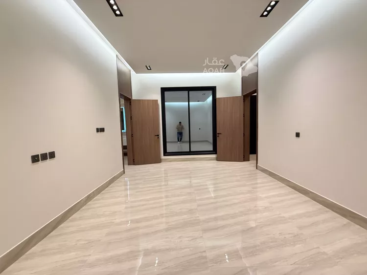 فيلا للبيع في شارع أبي الكرم العكبري, حي المونسية, مدينة الرياض, منطقة الرياض 8