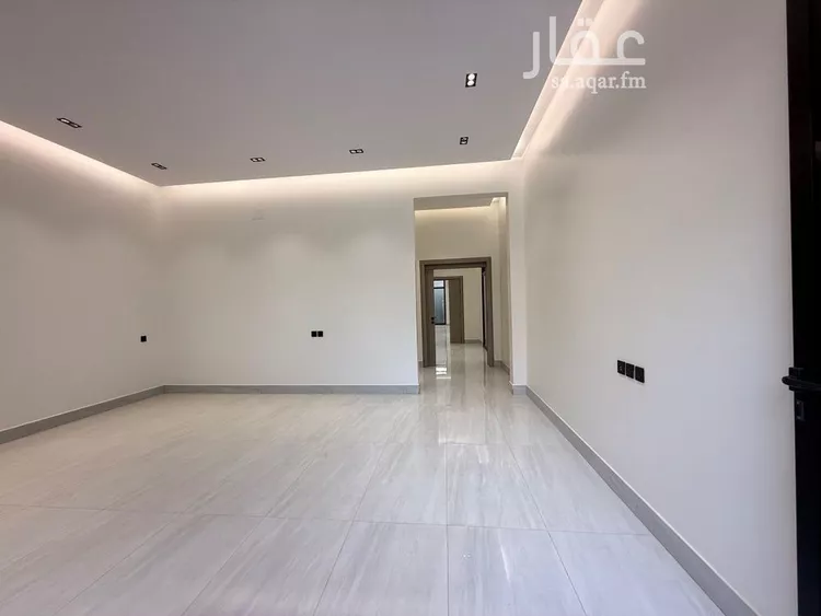 فيلا للبيع في شارع يمان الرصافي, حي الرمال, مدينة الرياض, منطقة الرياض صورة 5