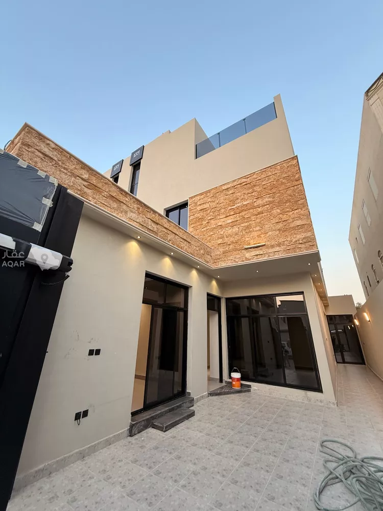 Floor for Sale in Riyadh Qurtubah 1 صورة
