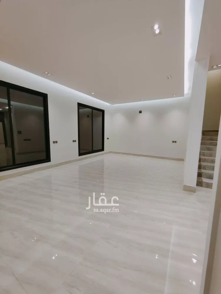 فيلا للبيع في شارع وادى الساحل, حي الرمال, مدينة الرياض, منطقة الرياض صورة 3
