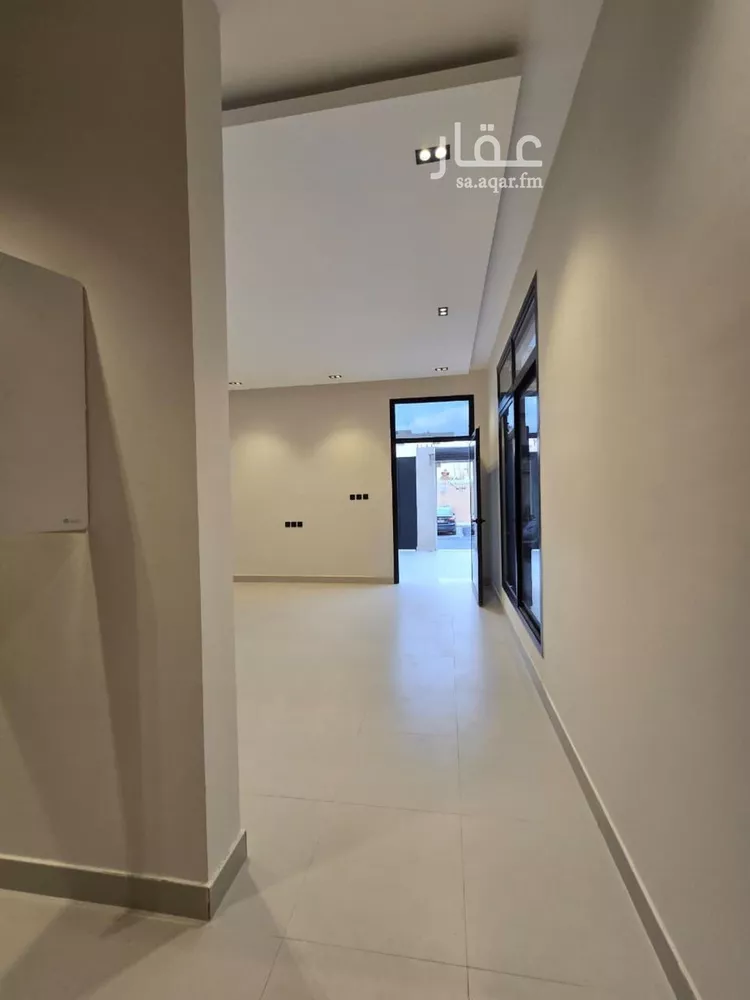 دور للبيع في شارع الظفير, حي الخليج, مدينة الرياض, منطقة الرياض صورة 3