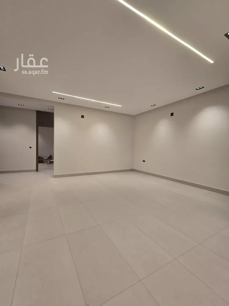 دور للبيع في شارع عبدالله بن ابي المظفر, حي الخليج, مدينة الرياض, منطقة الرياض صورة 2