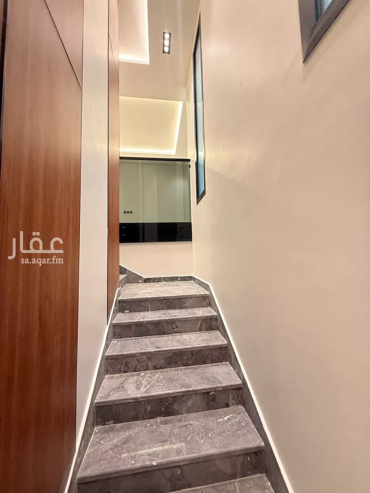 فيلا للبيع في شارع عبدالقدوس الانصاري, حي الرمال, مدينة الرياض, منطقة الرياض صورة 4