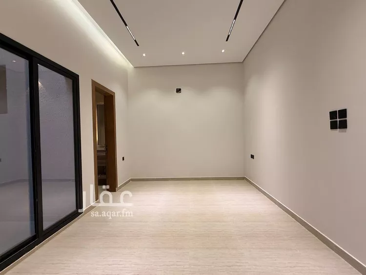 Floor for Sale in Riyadh Ar Rimal 10
