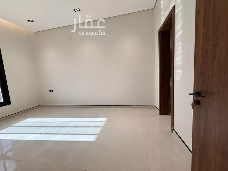 فيلا للبيع في شارع يحيي بن القاسم, حي الرمال, مدينة الرياض, منطقة الرياض صورة 5