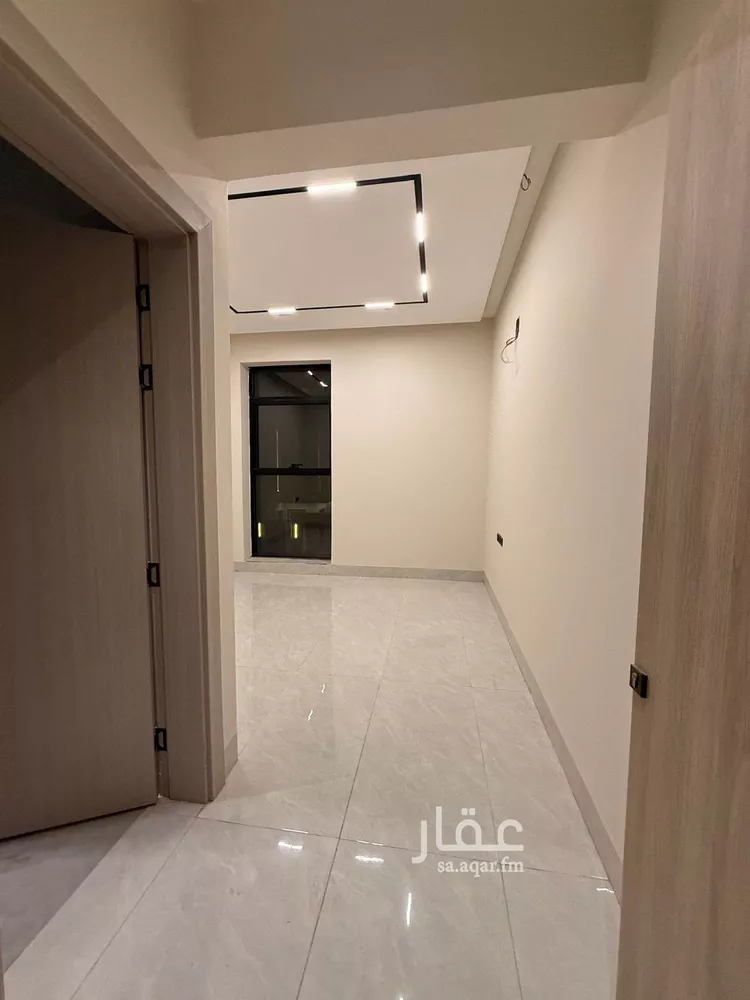 فيلا للبيع في شارع قابوس, حي المعيزيلة, مدينة الرياض, منطقة الرياض 8