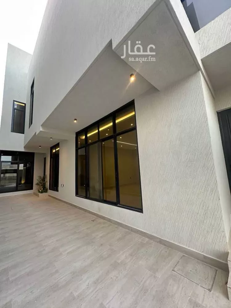 دور للبيع في شارع العزيزية 51, حي العزيزية, مدينة الجبيل, المنطقة الشرقية صورة 2