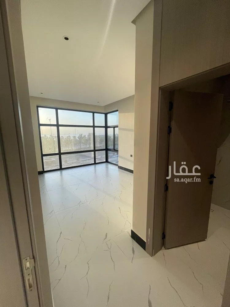 شقة للبيع في شارع الملك عبد الله بن عبدالعزيز, حي الشاطئ الغربي, مدينة الدمام, المنطقة الشرقية
