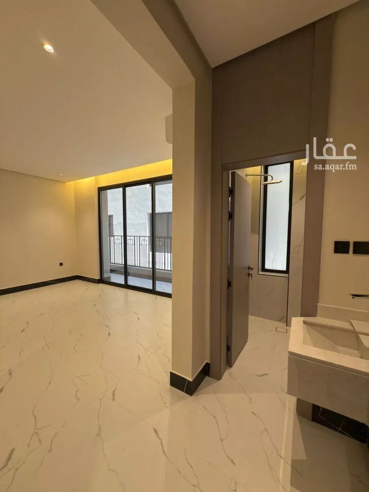 شقة للبيع في شارع الملك عبد الله بن عبدالعزيز, حي الشاطئ الغربي, مدينة الدمام, المنطقة الشرقية صورة 2