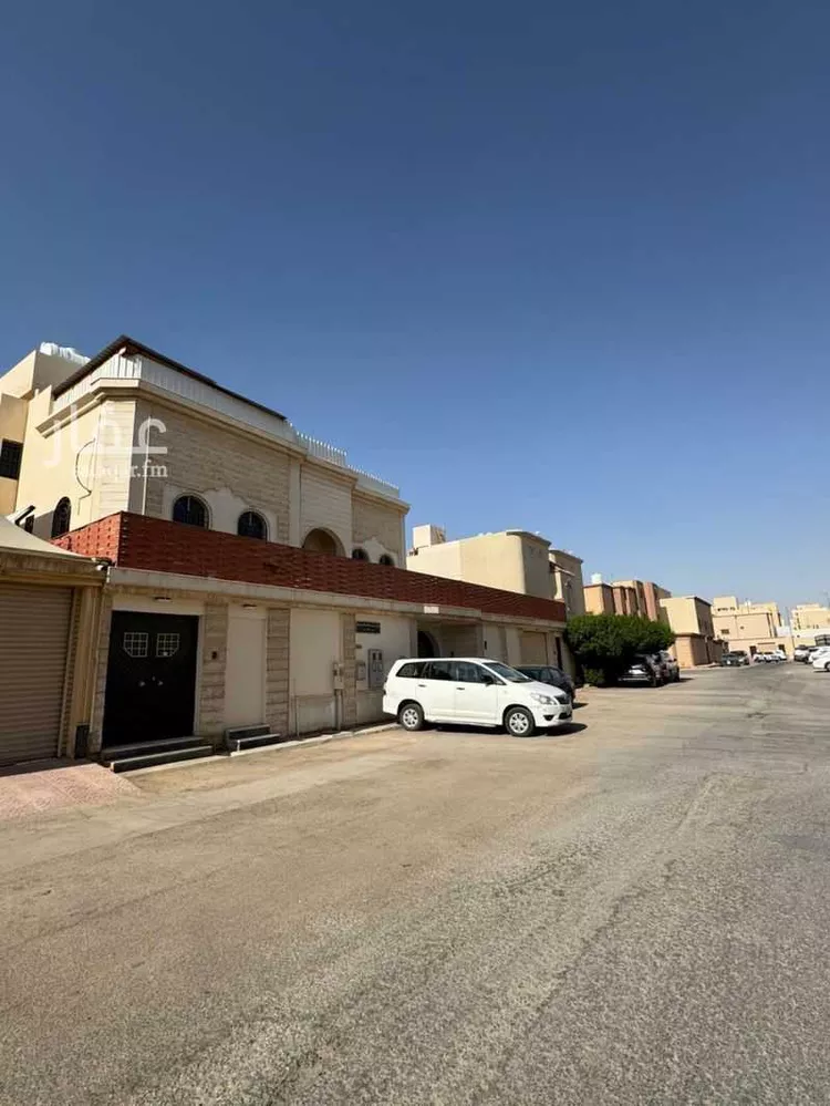 فيلا للبيع في شارع عبيدالله الشريعة, حي الأندلس, مدينة الرياض, منطقة الرياض صورة 3