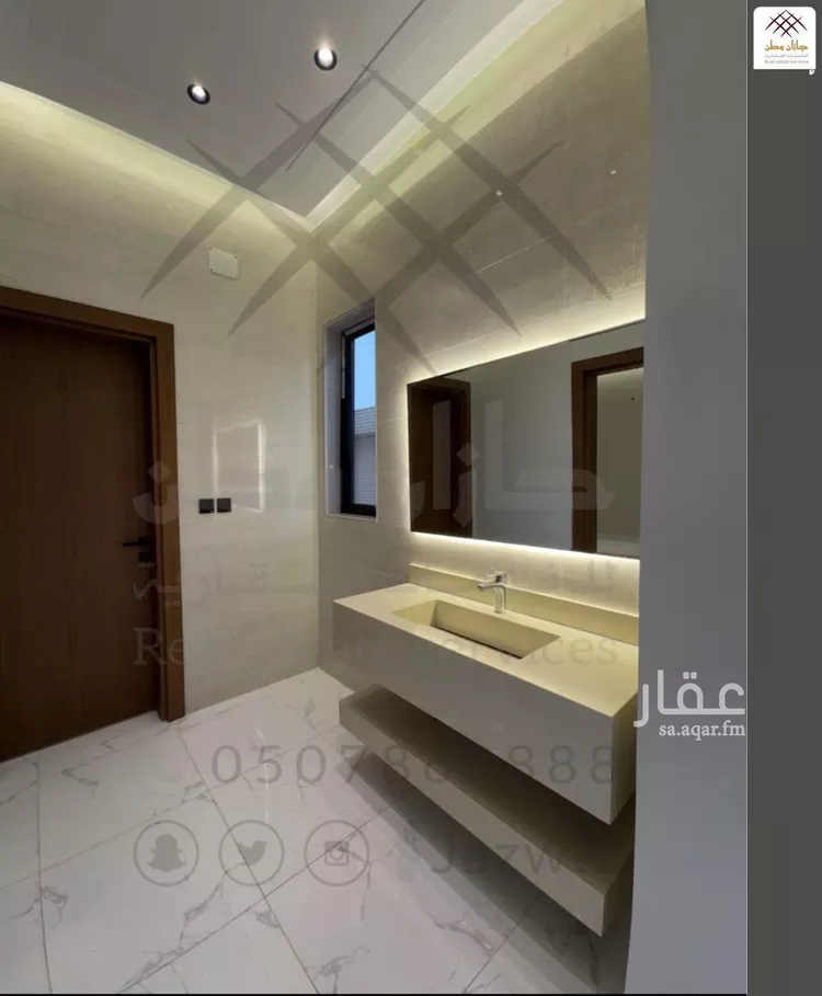 فيلا للبيع في شارع الزجاجي, حي السويس 1, مدينة جازان, منطقة جازان صورة 3