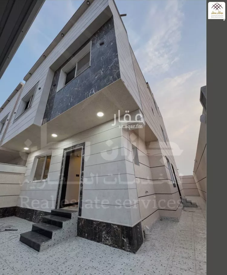 فيلا للبيع في شارع معاوية بن ابي سفيان, حي السويس 1, مدينة جازان, منطقة جازان صورة 2