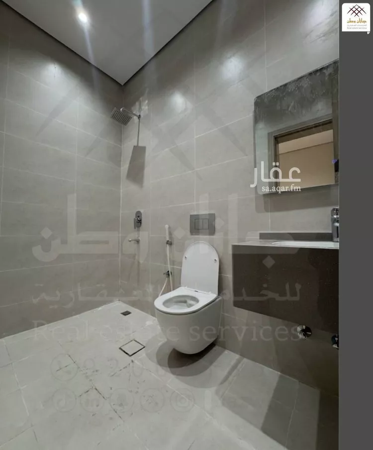 فيلا للبيع في شارع أبو الفضائل الناسخ, حي السويس 2, مدينة جازان, منطقة جازان صورة 4