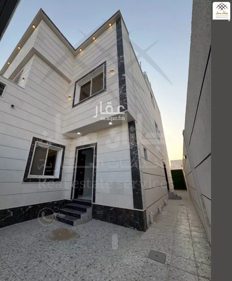 فيلا للبيع في شارع عبدالملك بن مروان, حي السويس 1, مدينة جازان, منطقة جازان صورة 2