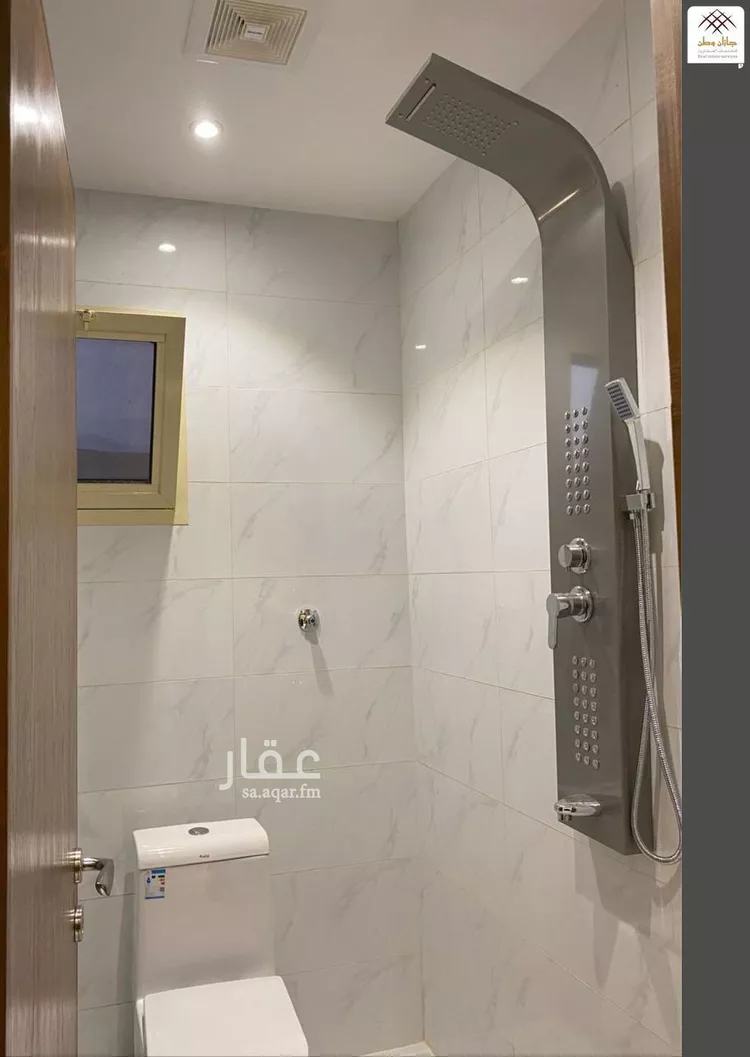 فيلا للبيع في شارع أبي الطيب, حي السويس 1, مدينة جازان, منطقة جازان صورة 4