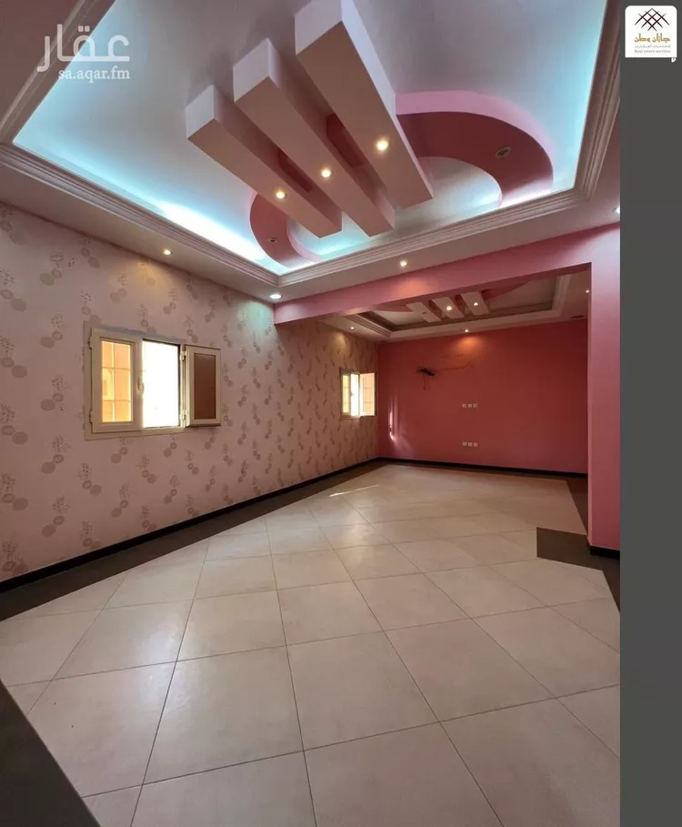 فيلا للبيع في شارع 17 ب, حي المطار, مدينة جازان, منطقة جازان 15