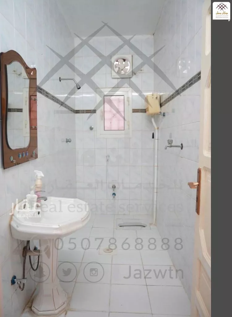 عمارة للبيع في شارع أبو رهم الغفاري, حي الروضة, مدينة جازان, منطقة جازان صورة 2