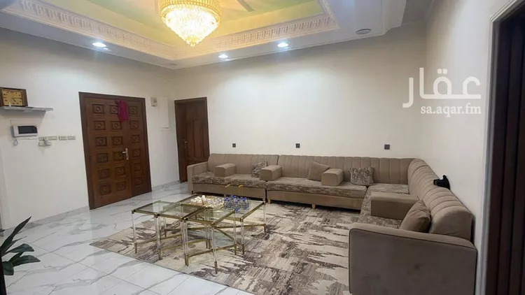 فيلا للبيع في شارع ناصر بن عيد, حي الحلقة الشرقية, مدينة الطائف, منطقة مكة المكرمة صورة 2