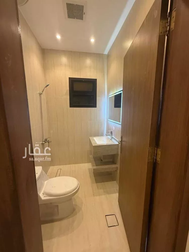 فيلا للإيجار في شارع الحمضة, حي النفل, مدينة الرياض, منطقة الرياض 8