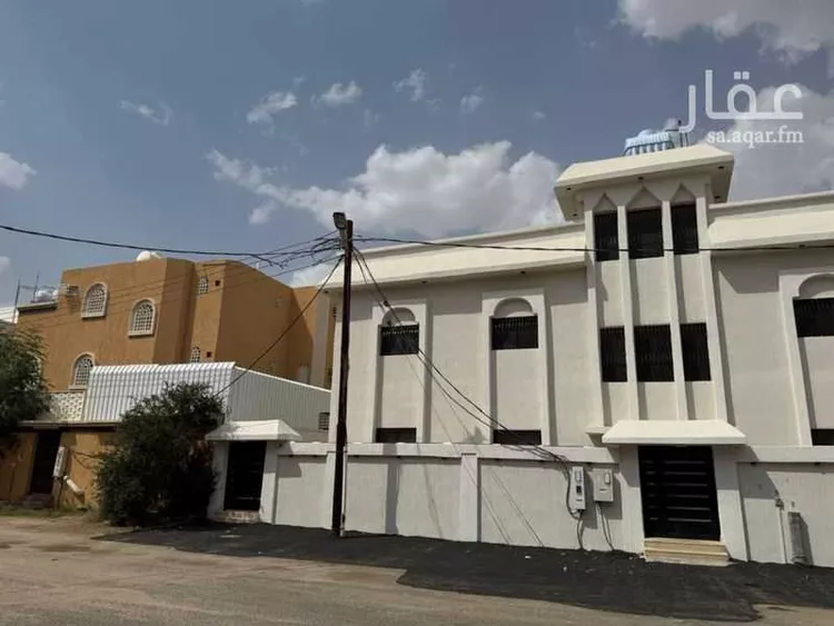 عمارة للبيع في شارع وادى بن هشبل 421, مدينة عريجه, منطقة عسير