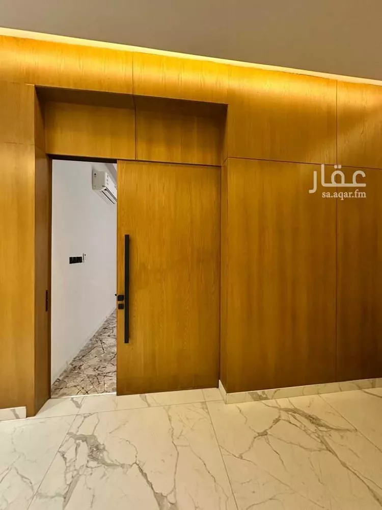 فيلا للبيع في شارع عطاف بن القاسم, حي المهدية, مدينة الرياض, منطقة الرياض صورة 4