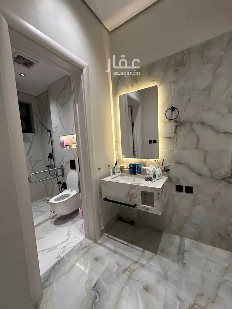 فيلا للبيع في شارع عطاف بن القاسم, حي المهدية, مدينة الرياض, منطقة الرياض 13