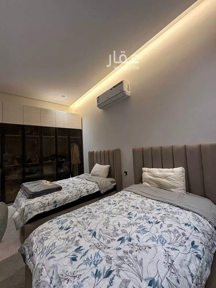 فيلا للبيع في شارع عطاف بن القاسم, حي المهدية, مدينة الرياض, منطقة الرياض 14
