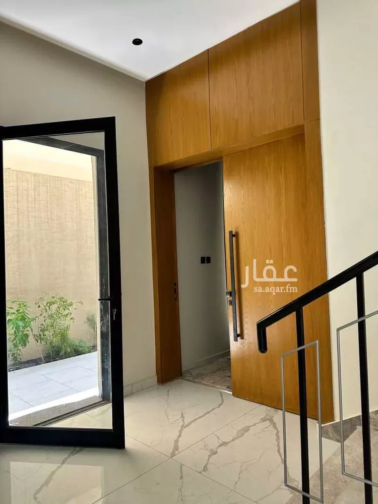 فيلا للبيع في شارع عطاف بن القاسم, حي المهدية, مدينة الرياض, منطقة الرياض صورة 5