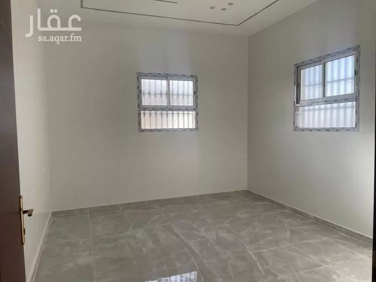 شقة للإيجار في شارع ياسر بن مالك, حي الورود, مدينة المزاحمية, منطقة الرياض صورة 3