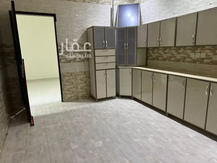 Apartment for Rent in Al Muzahimiyah Shukhaib