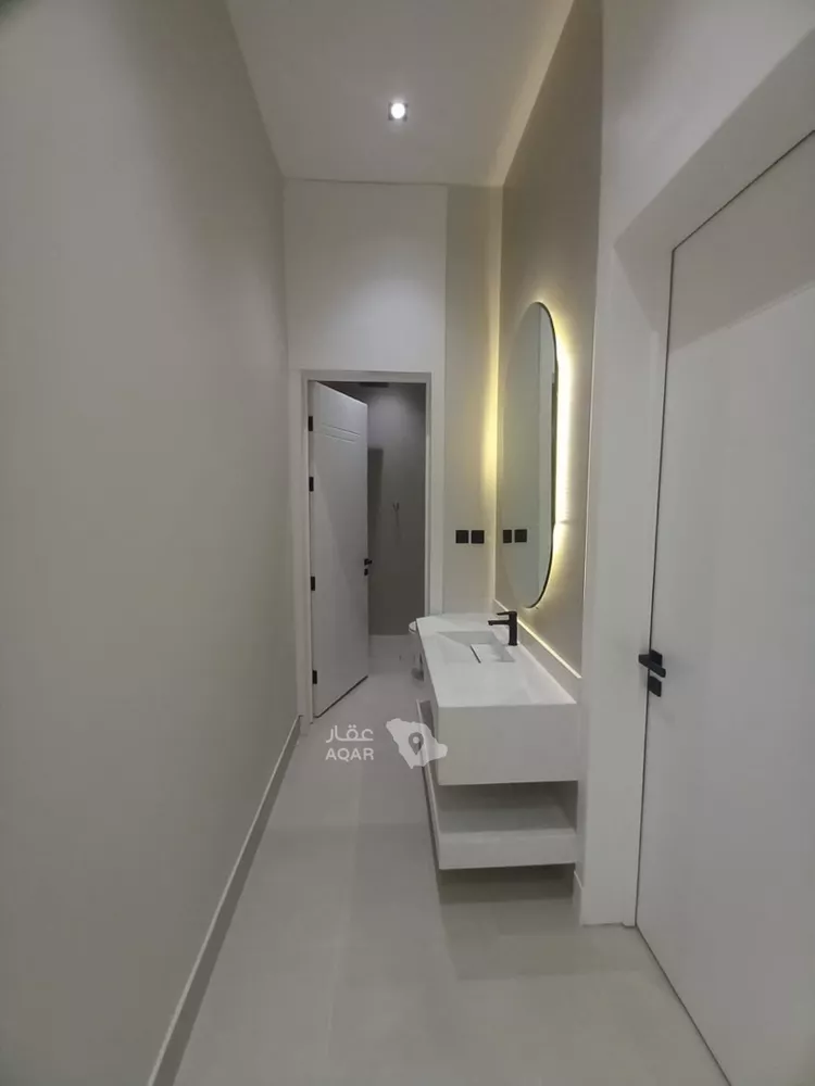 Floor for Sale in Al Muzahimiyah Ghirnatah 7