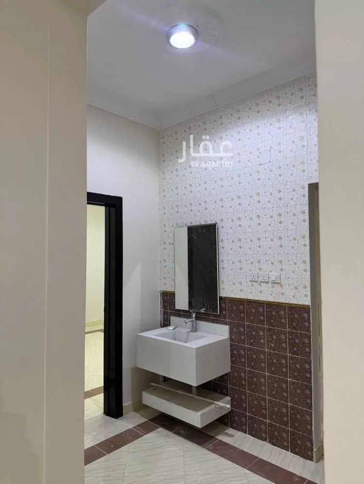 دور للإيجار في شارع الجامعة 58, حي الجامعة, مدينة المزاحمية, منطقة الرياض 3