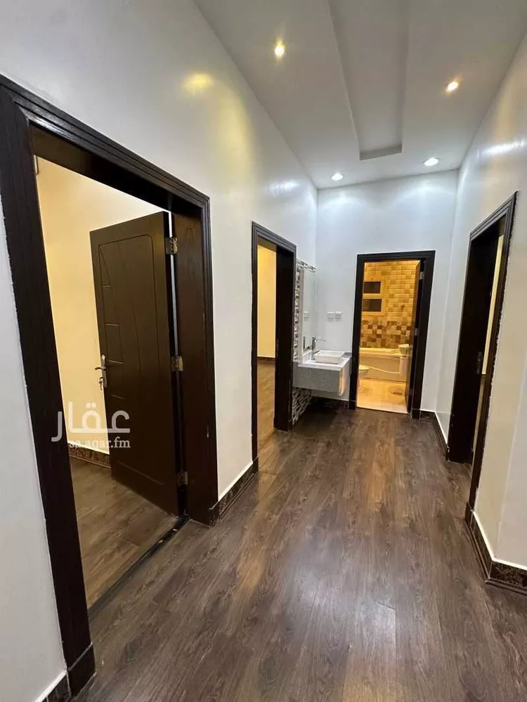 Floor for Rent in Riyadh Al Wadi