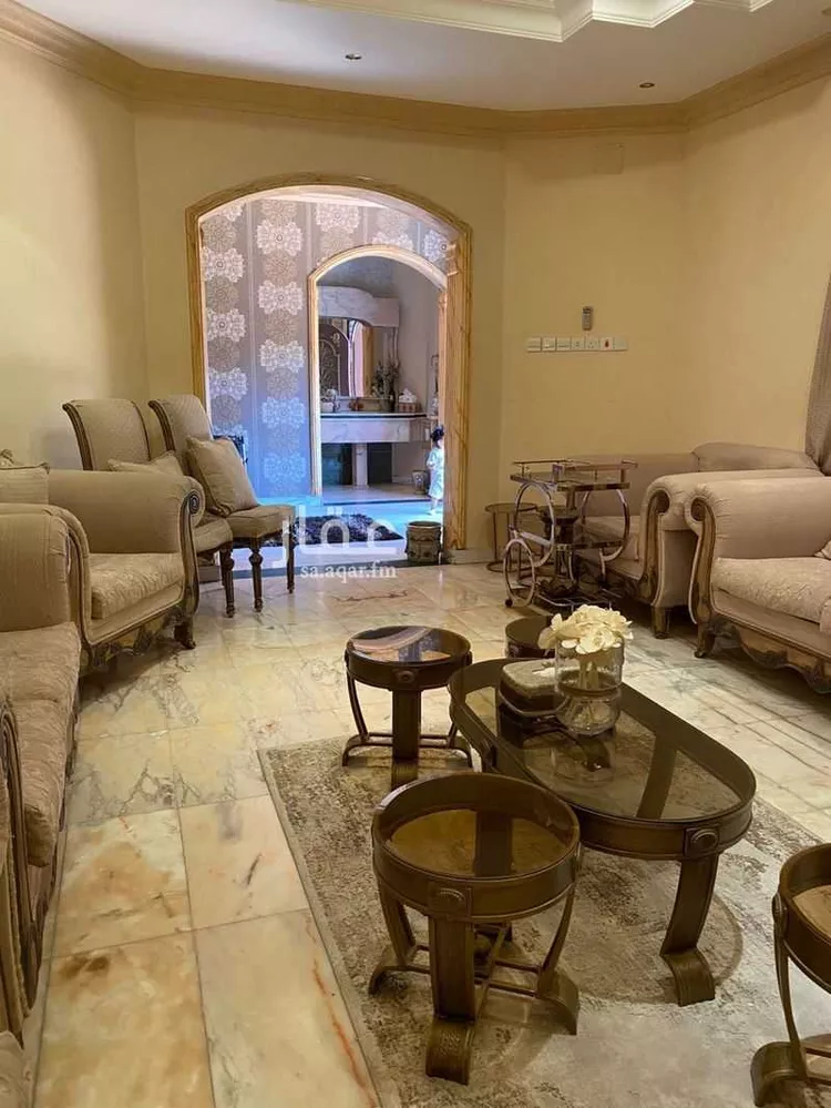 فيلا للبيع في شارع ظبيا, حي شبرا, مدينة الرياض, منطقة الرياض صورة 5