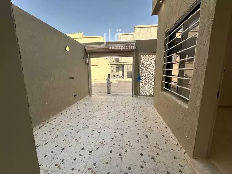 Floor for Sale in Riyadh Okaz صورة 5
