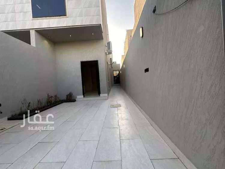 دور للبيع في شارع الصفار الذهبي, حي عكاظ, مدينة الرياض, منطقة الرياض