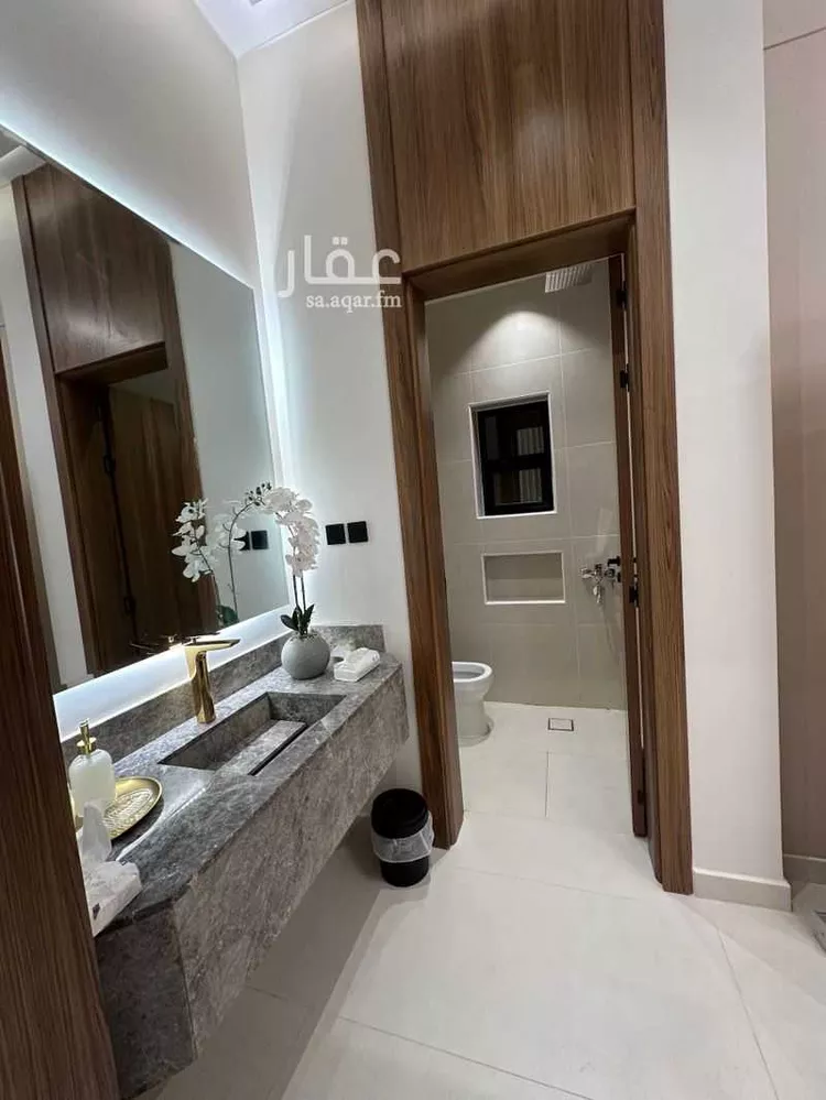 دور للبيع في شارع موسى الرازي, حي عكاظ, مدينة الرياض, منطقة الرياض صورة 2