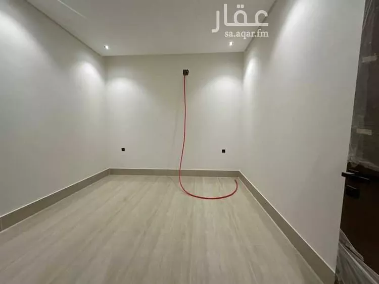 فيلا للبيع في شارع الصفار الذهبي, حي عكاظ, مدينة الرياض, منطقة الرياض 19