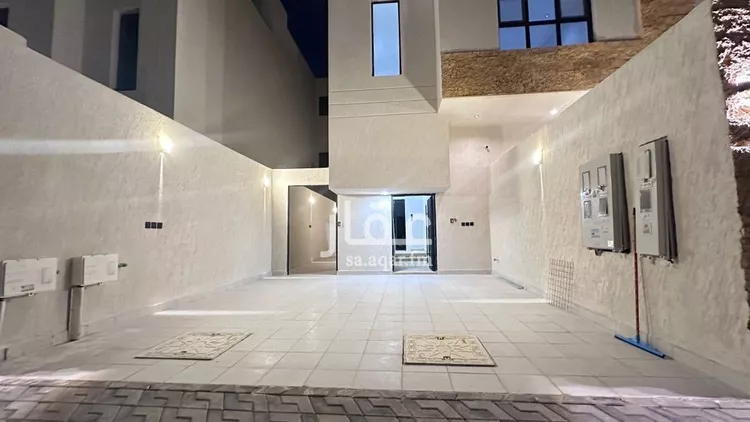 دور للبيع في شارع شعيرة, حي عكاظ, مدينة الرياض, منطقة الرياض صورة 3