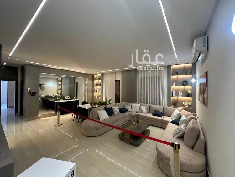 فيلا للبيع في شارع الصفار الذهبي, حي عكاظ, مدينة الرياض, منطقة الرياض 10