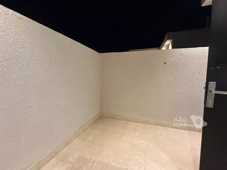 شقة للبيع في شارع غسان بن الفضل, حي ضاحية نمار, مدينة الرياض, منطقة الرياض 8