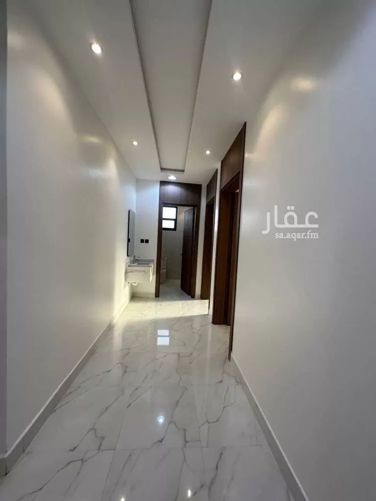 دور للبيع في شارع طريق ديراب, حي عكاظ, مدينة الرياض, منطقة الرياض