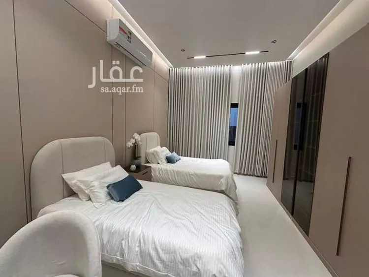 Floor for Sale in Riyadh Okaz 14