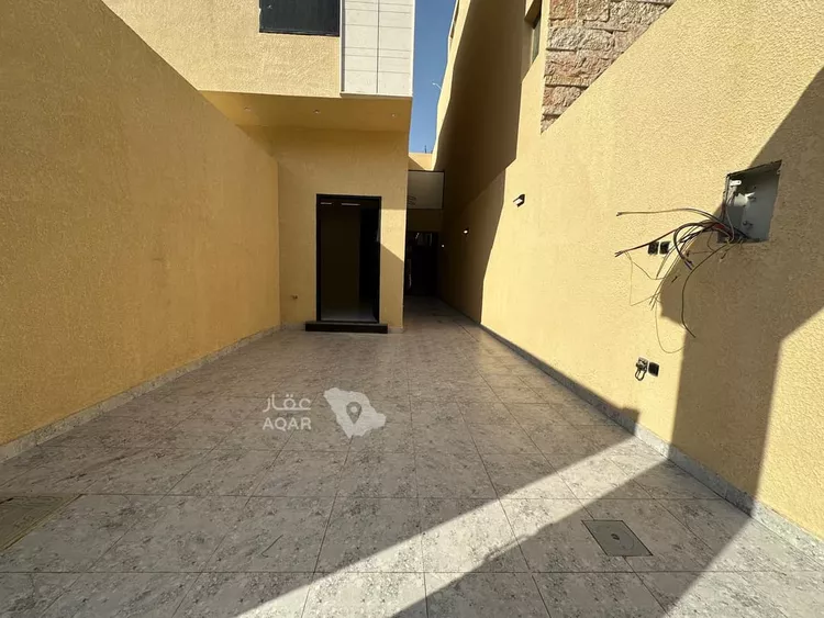 Floor for Sale in Riyadh Tuwaiq صورة 2