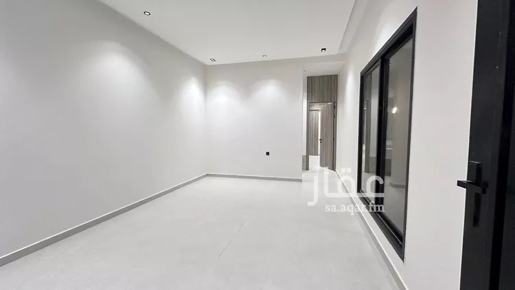 دور للبيع في شارع طريق ديراب, حي عكاظ, مدينة الرياض, منطقة الرياض صورة 3