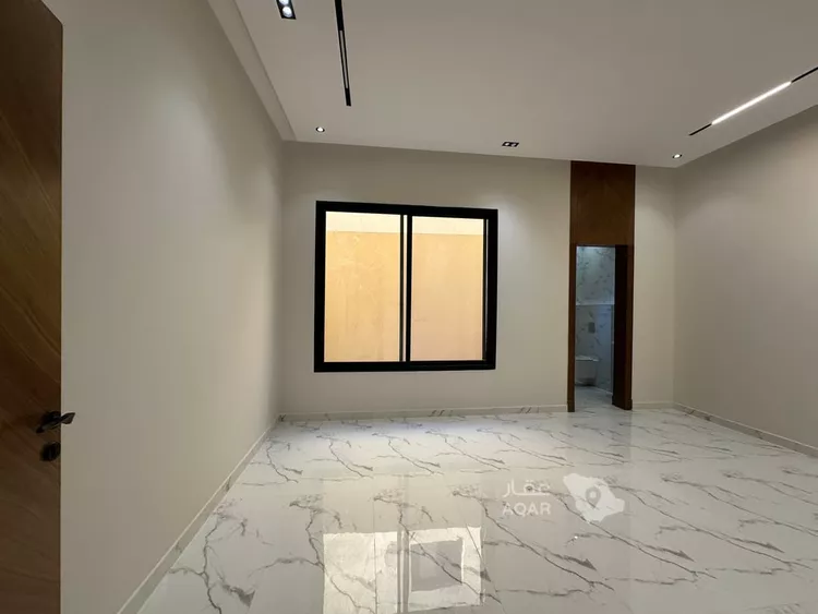 Floor for Sale in Riyadh Tuwaiq 15
