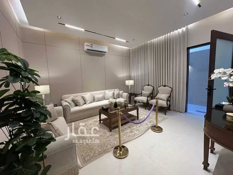 دور للبيع في شارع موسى الرازي, حي عكاظ, مدينة الرياض, منطقة الرياض صورة 3